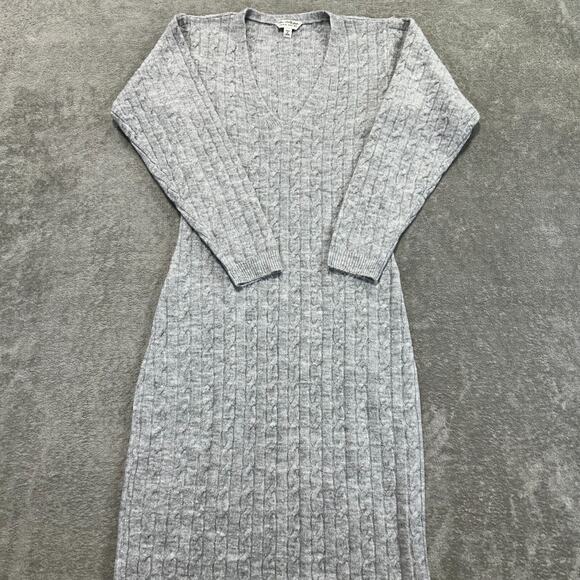 Miss Selfridge Dresses & Skirts - miss selfridge cable v neck fitted sweater midi dress pale gray heather size 4-6